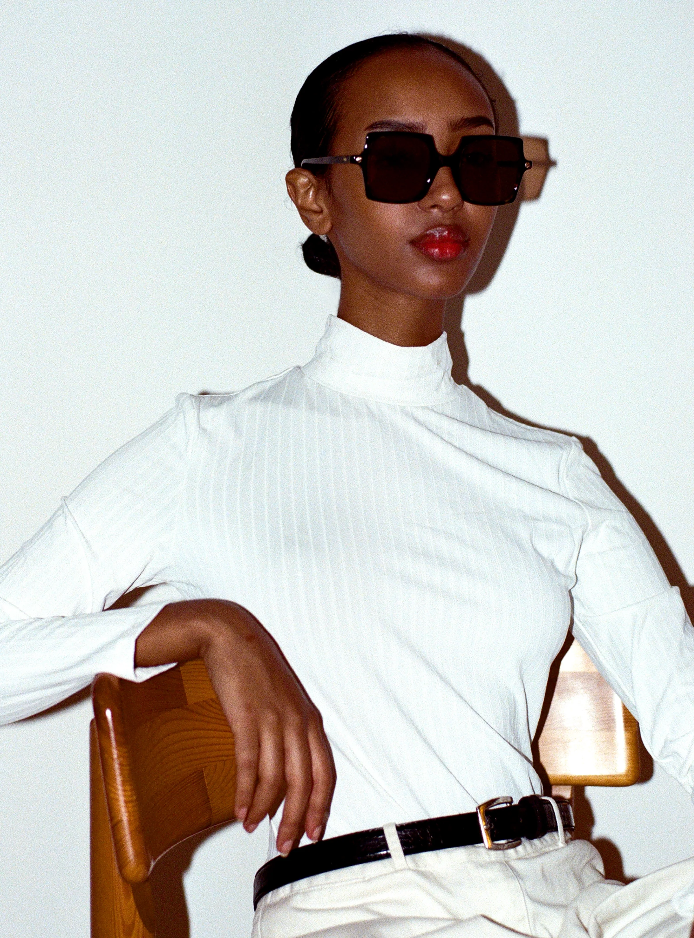 CLAUDE - Image 12